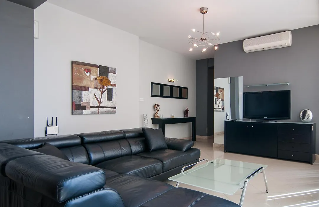 Pebbles Boutique Aparthotel-1